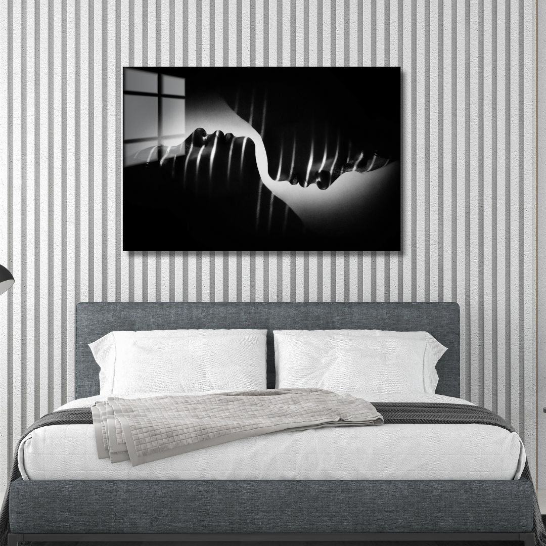 The Kiss Black & White Acrylic Glass Art - Designity Art